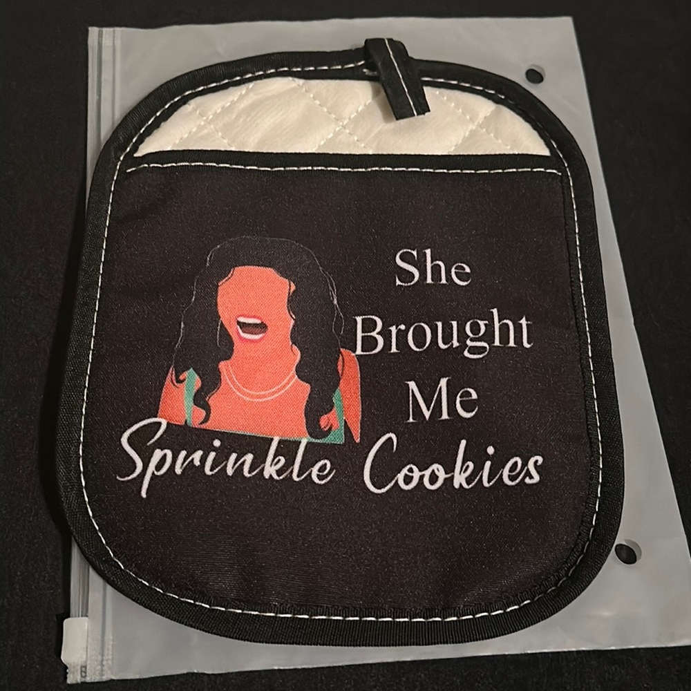 Rhonj oven mitt